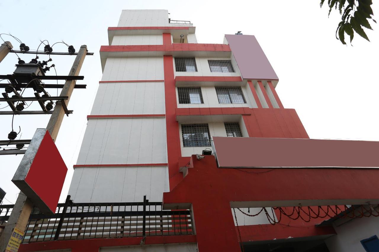 Oyo 29755 Hotel Jammu Airlines Bagian luar foto